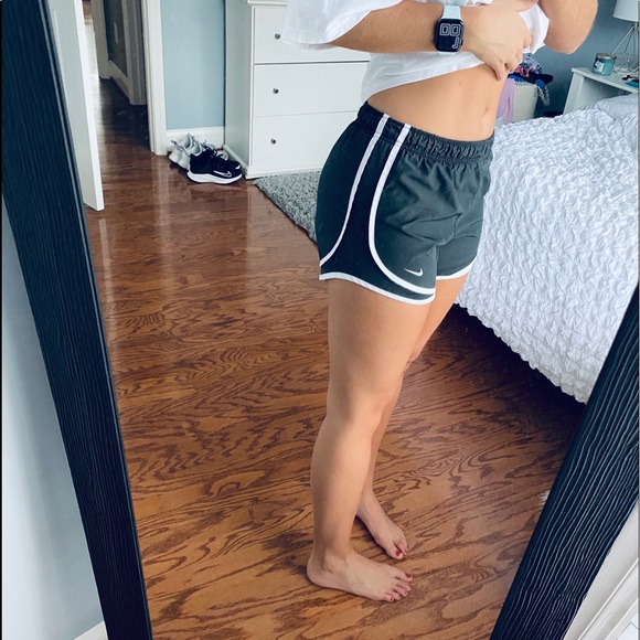 Nike Dri Fit Short - Picture 4 of 7